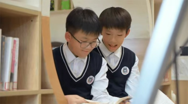 广州华美学子.jpg 广州华美学子.jpg